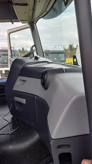 RENAULT C460