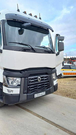 RENAULT C 460